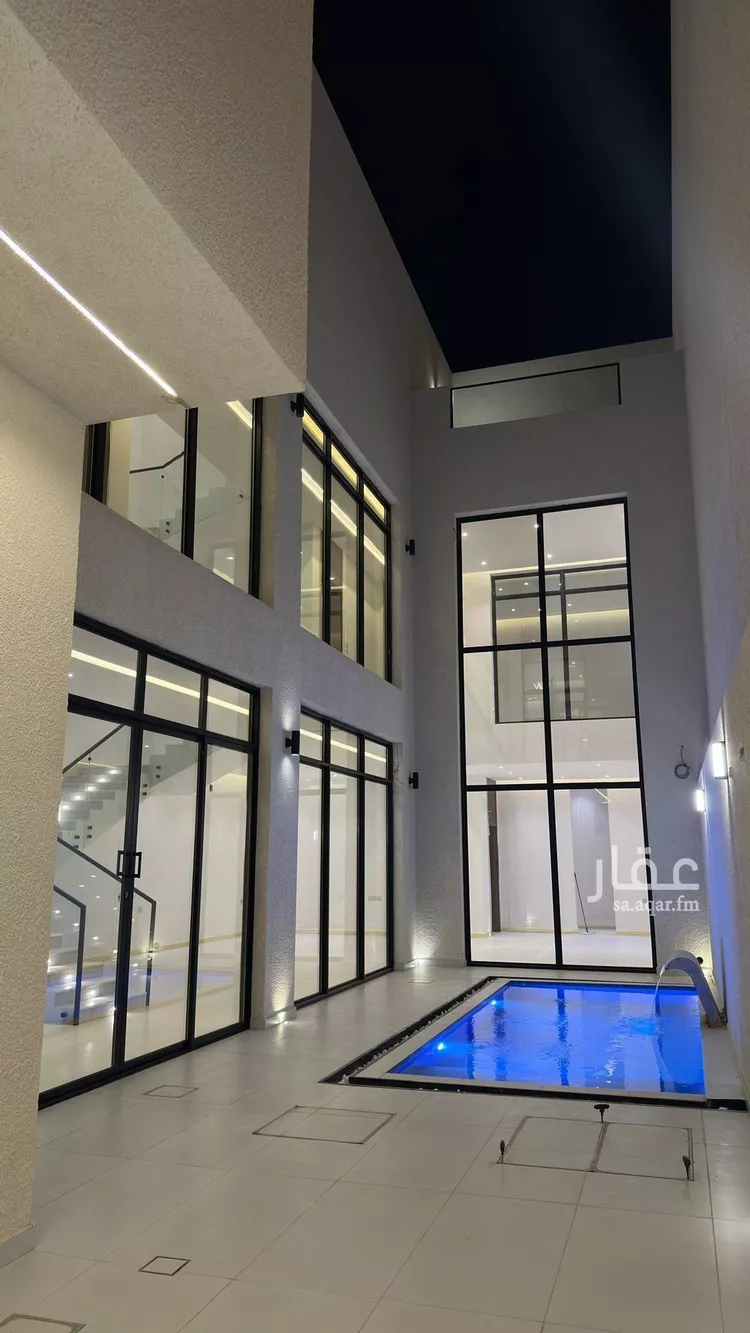 فيلا للبيع في شارع علي بن هبة الله, حي المهدية, مدينة الرياض, منطقة الرياض صورة 2