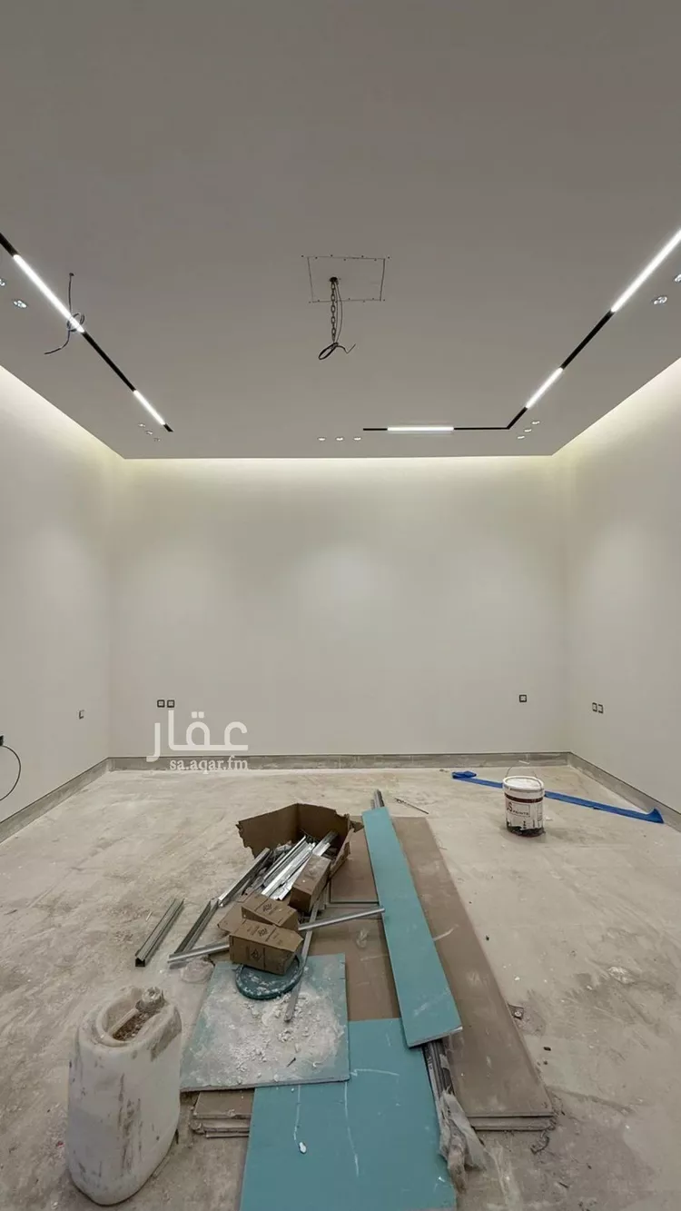 فيلا للبيع في شارع علي بن هبة الله, حي المهدية, مدينة الرياض, منطقة الرياض صورة 2