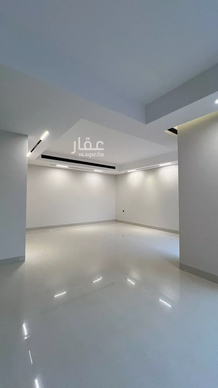 فيلا للبيع في شارع علي بن هبة الله, حي المهدية, مدينة الرياض, منطقة الرياض صورة 3