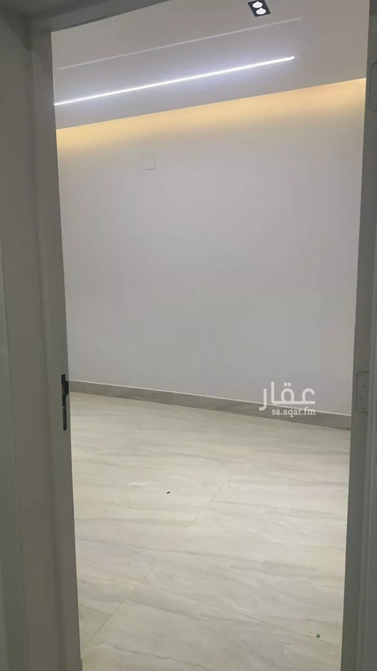 دور للإيجار في شارع حميد الطويل, حي عكاظ, مدينة الرياض, منطقة الرياض صورة 4