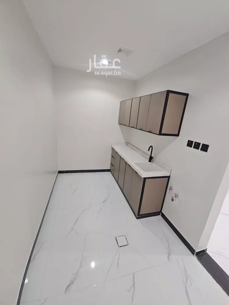 شقة للإيجار في شارع شهيد الدين ثم الوطن عبدالرحمن بن عزاز, حي الشهداء, مدينة الرياض, منطقة الرياض