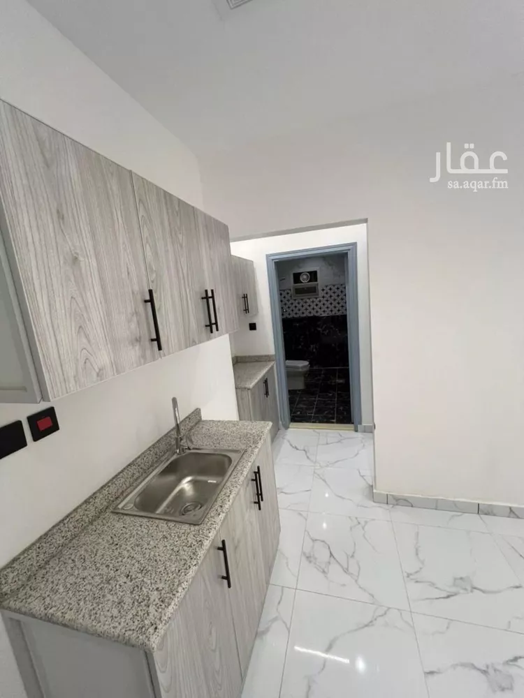 شقة للإيجار في شارع أبي الحسن بن الأثير, حي الشهداء, مدينة الرياض, منطقة الرياض صورة 3