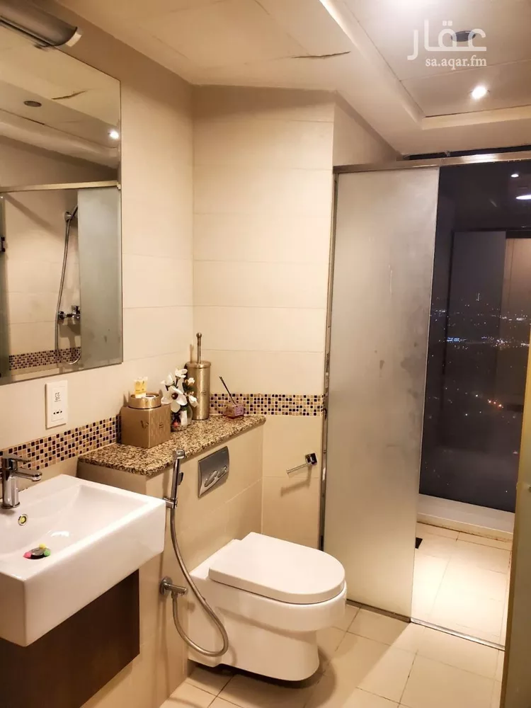 شقة للبيع في شارع طريق الملك فهد الفرعي, حي الصحافة, مدينة الرياض, منطقة الرياض