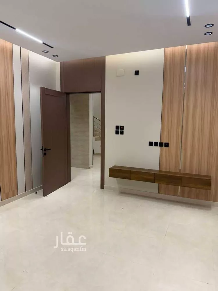 فيلا للبيع في شارع المروج 30, حي المروج, مدينة صامطة, منطقة جازان صورة 4