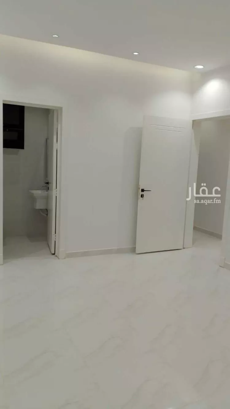 دور للبيع في شارع عبيدالله بن أبي الفرج, حي السويدي, مدينة الرياض, منطقة الرياض صورة 4