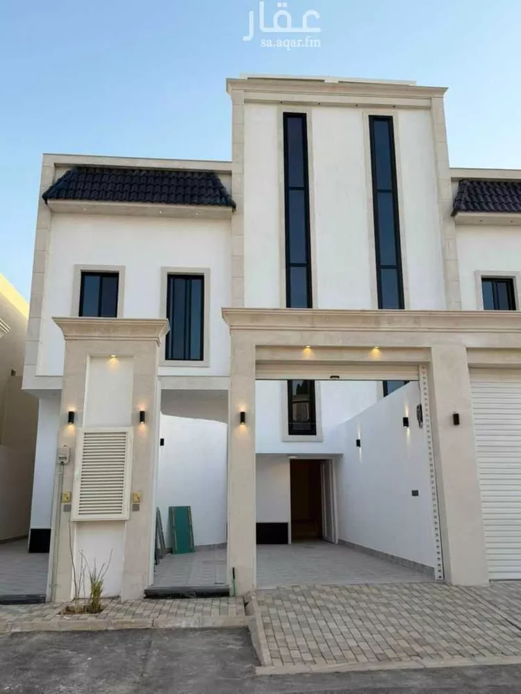 دور للبيع في شارع حسن مشاط, حي عكاظ, مدينة الرياض, منطقة الرياض