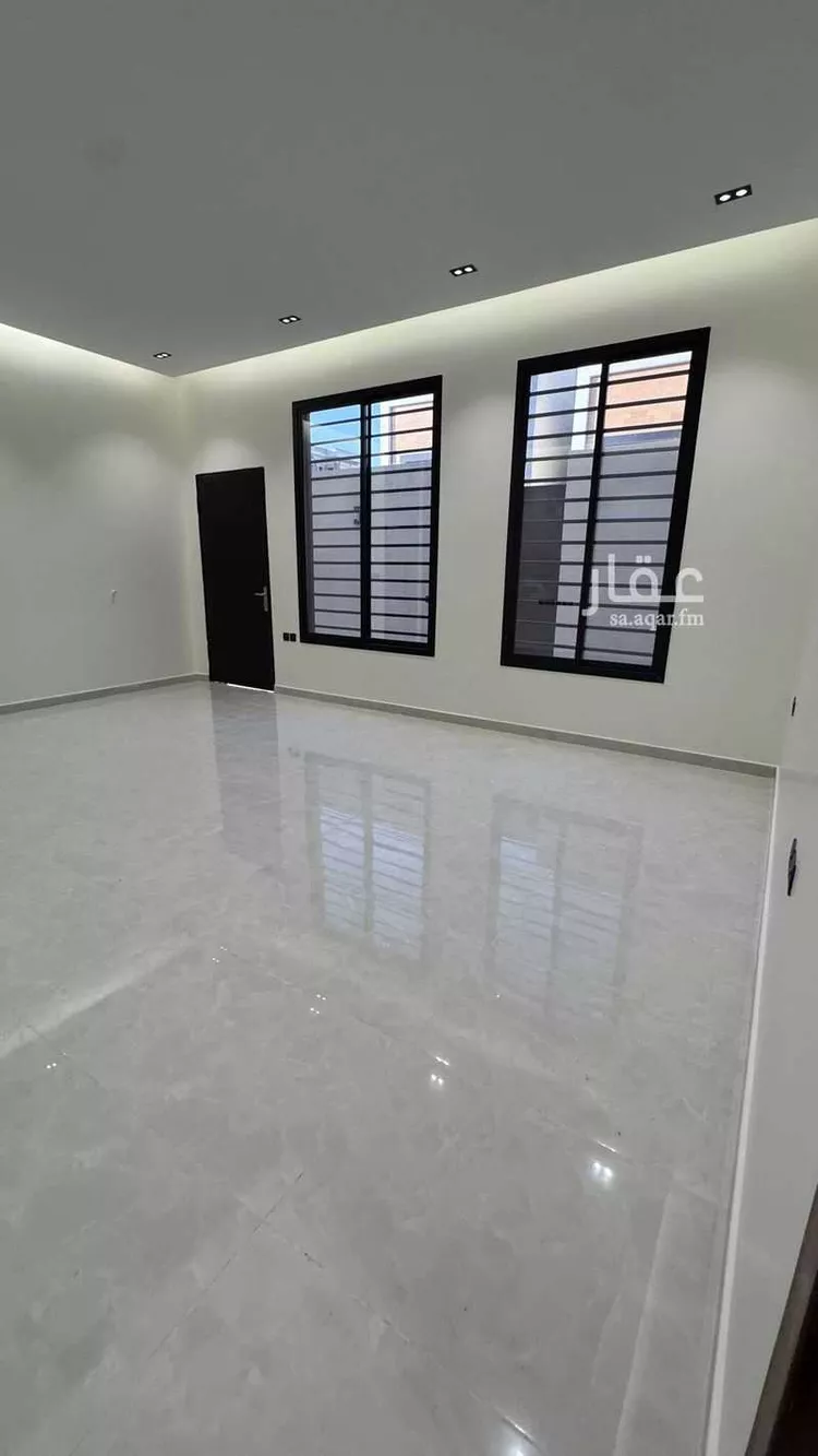 فيلا للبيع في شارع زياد الباهلي ، حي العوالي ، الرياض ، منطقة الرياض صورة 5