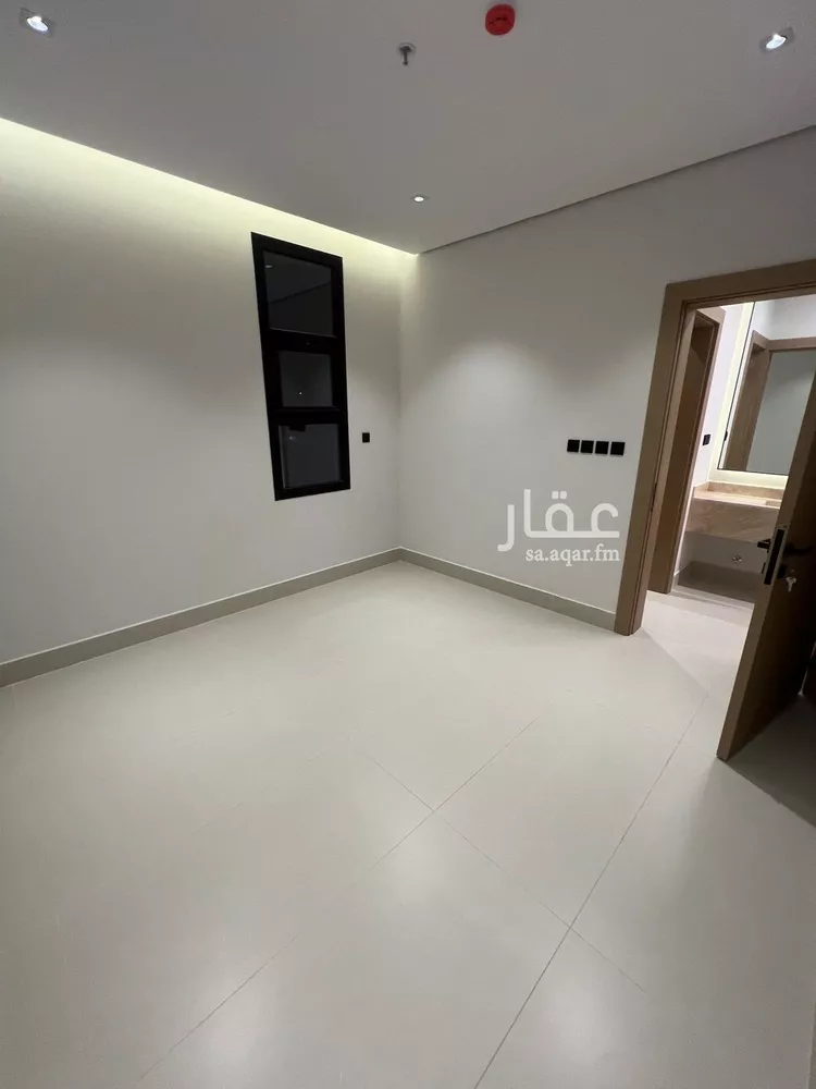 شقة للبيع في شارع أبي القاسم الزجاجي, حي المهدية, مدينة الرياض, منطقة الرياض 18