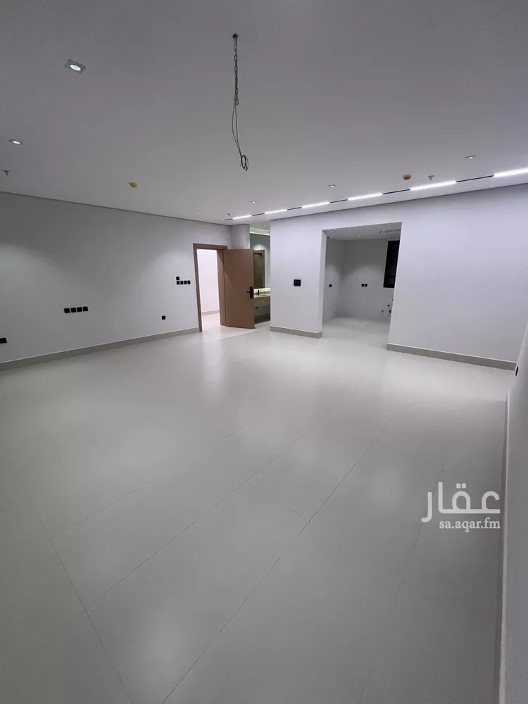شقة للبيع في شارع أبي القاسم الزجاجي, حي المهدية, مدينة الرياض, منطقة الرياض صورة 2