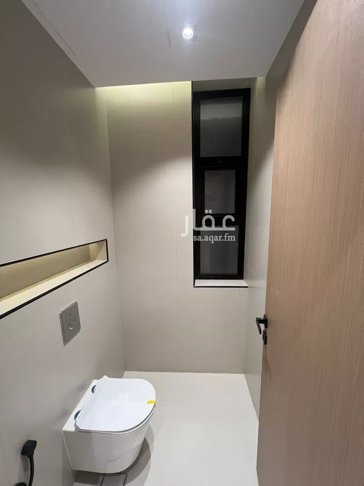 شقة للبيع في شارع أبي القاسم الزجاجي, حي المهدية, مدينة الرياض, منطقة الرياض 8