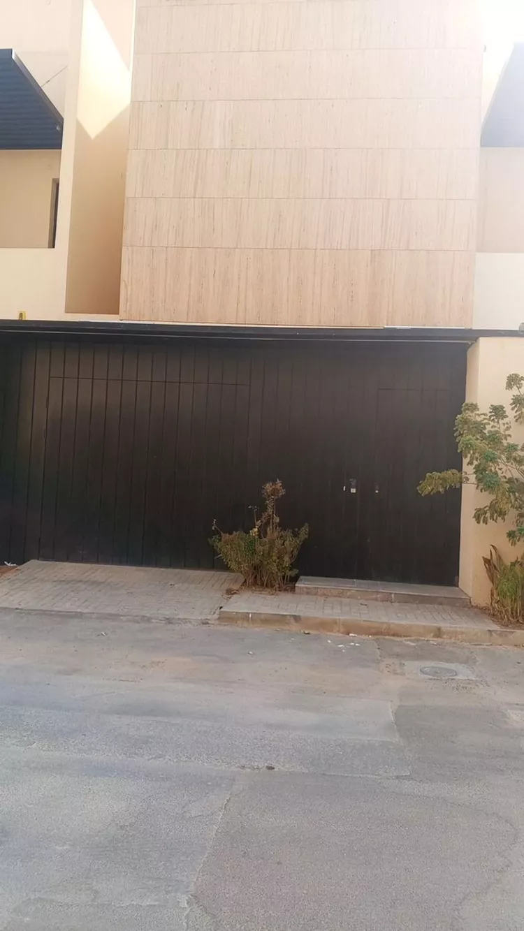 فيلا للبيع في شارع رقم 460, حي النرجس, مدينة الرياض, منطقة الرياض