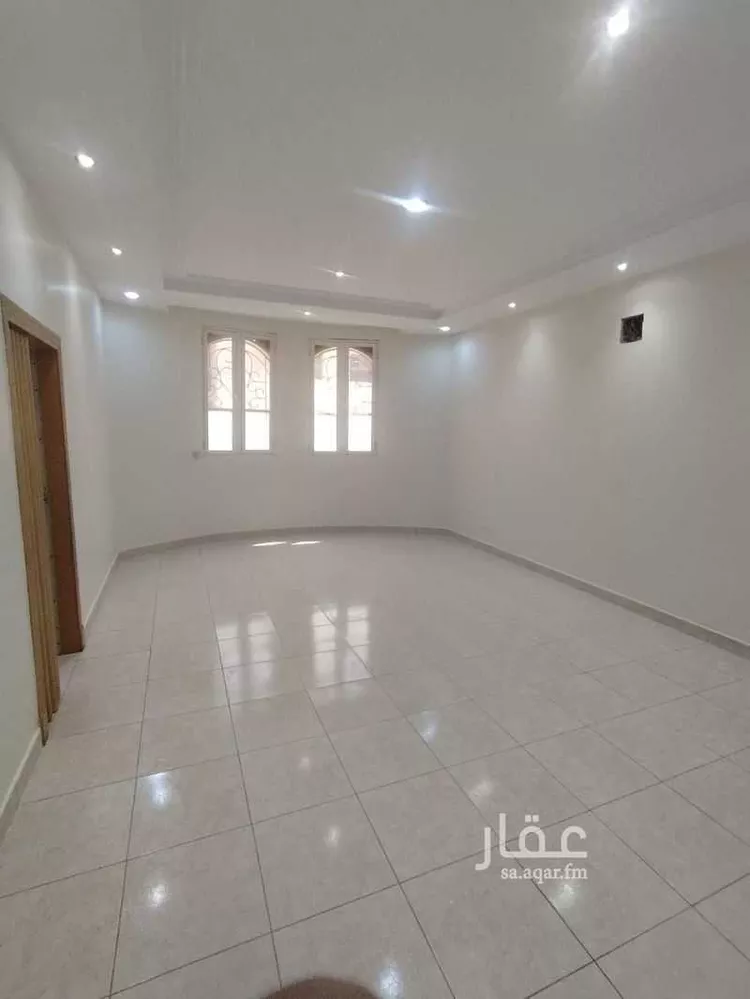 دور للإيجار في شارع راشد الخلاوي ، حي الخالدية - الدرعية ، الرياض ، الدرعية