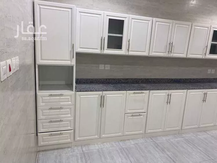 فيلا للبيع في شارع عاقل بن حبيب, حي عكاظ, مدينة الرياض, منطقة الرياض صورة 3