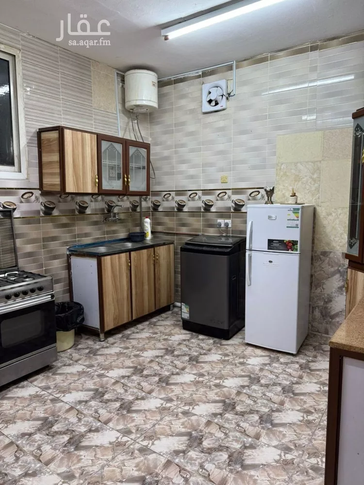 شقة للإيجار في شارع ابن سعيد المقرئ, حي السعادة, مدينة الرياض, منطقة الرياض صورة 4