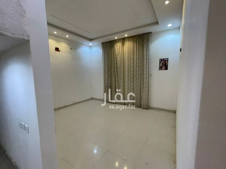فيلا للإيجار في شارع خالد بن زهير الهذلي, حي بدر, مدينة الرياض, منطقة الرياض صورة 3