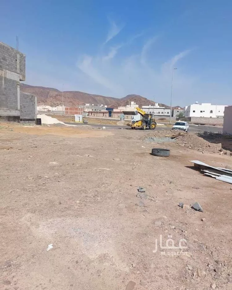أرض للبيع في شارع خالد بن النعمان, حي العزيزية, مدينة المدينة المنورة, منطقة المدينة المنورة صورة 2