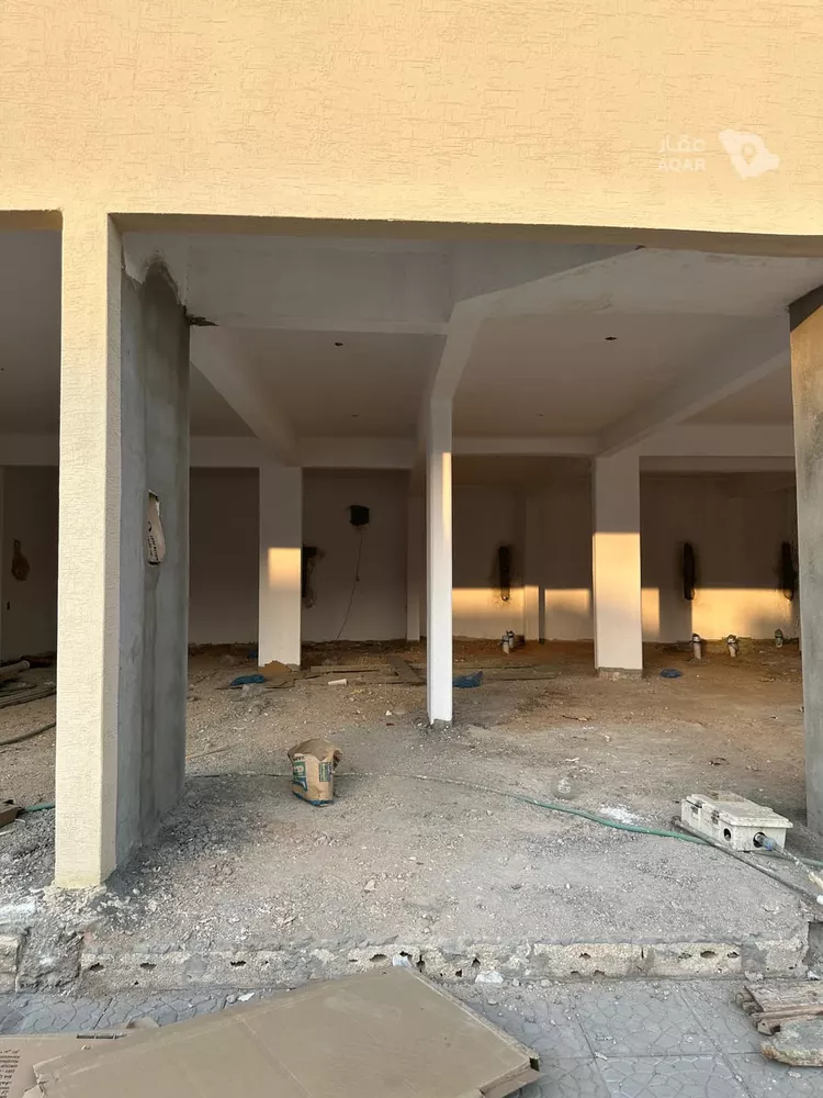 عمارة للإيجار في شارع حمزة بن عبدالمطلب, حي العريجاء الأوسط, مدينة الرياض, منطقة الرياض 4
