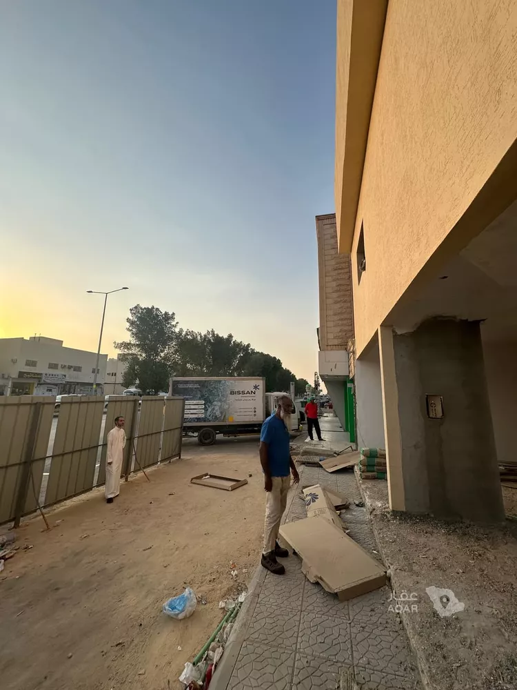 Building for Rent in Riyadh Al Uraija Al Wusta