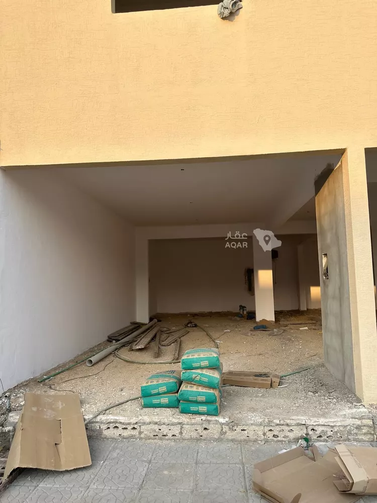 عمارة للإيجار في شارع حمزة بن عبدالمطلب, حي العريجاء الأوسط, مدينة الرياض, منطقة الرياض 5
