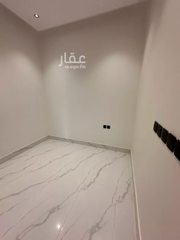 Floor for Rent in Riyadh Ash Sharq 20