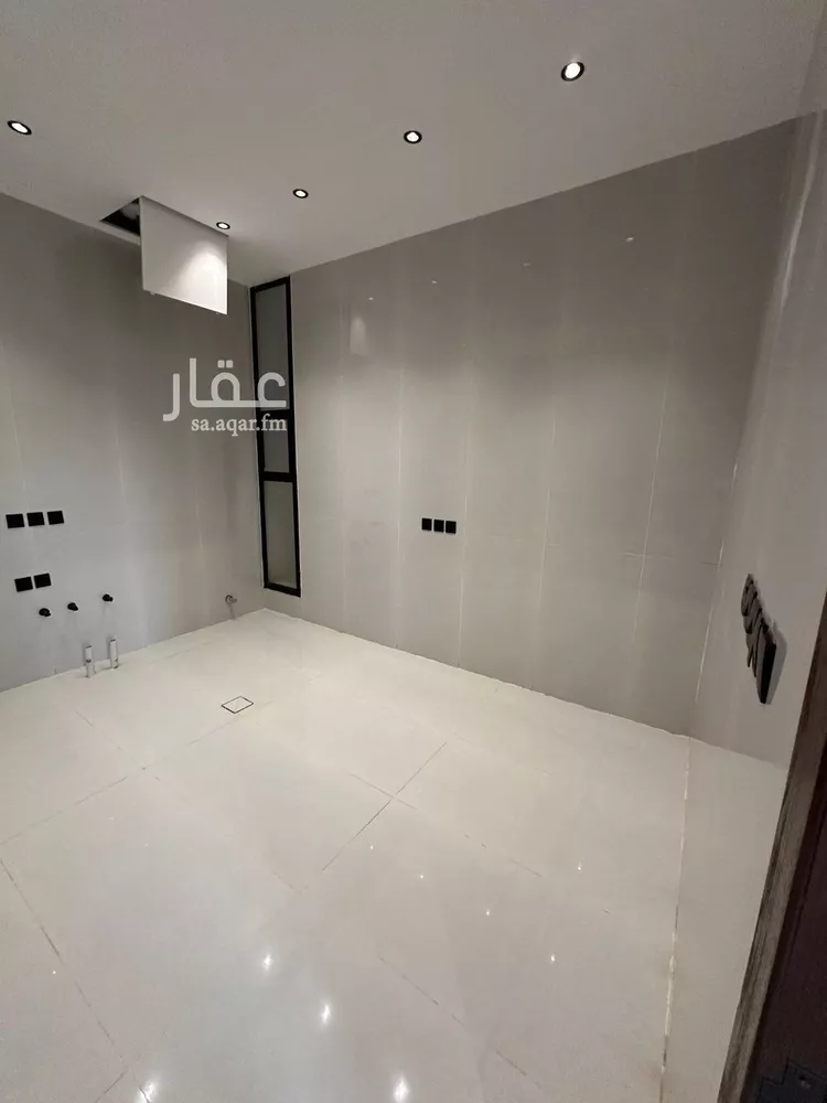 Floor for Rent in Riyadh Ash Sharq 11