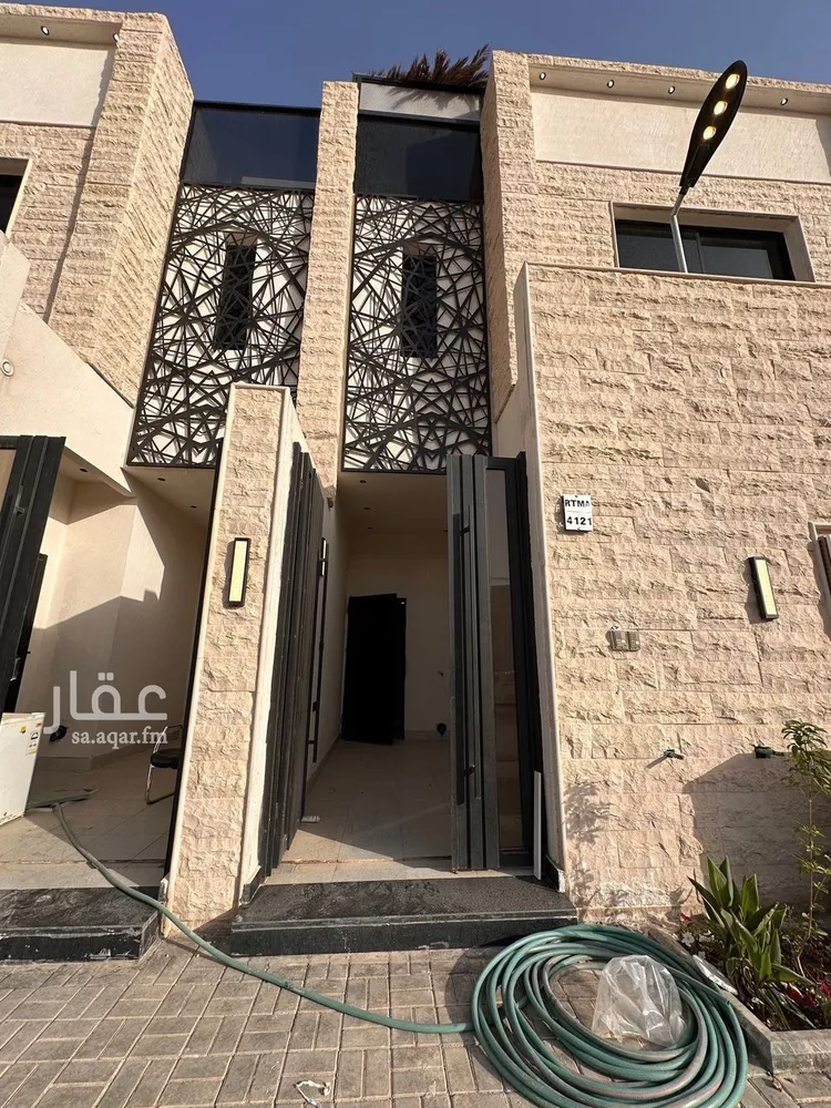 Floor for Rent in Riyadh Ash Sharq 27