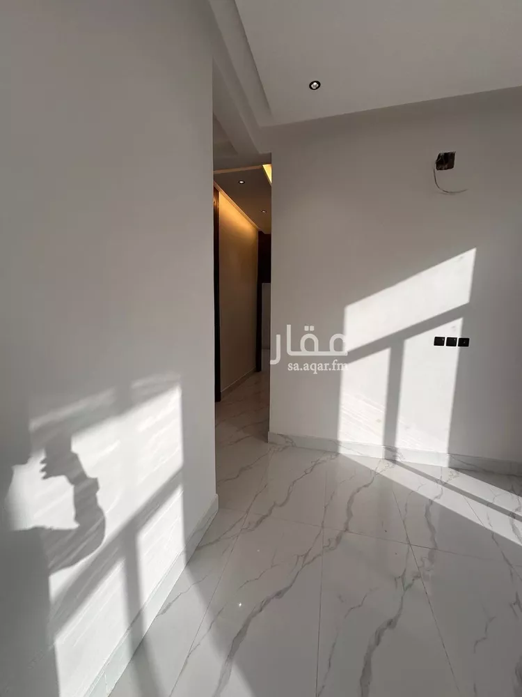 Floor for Rent in Riyadh Ash Sharq 24