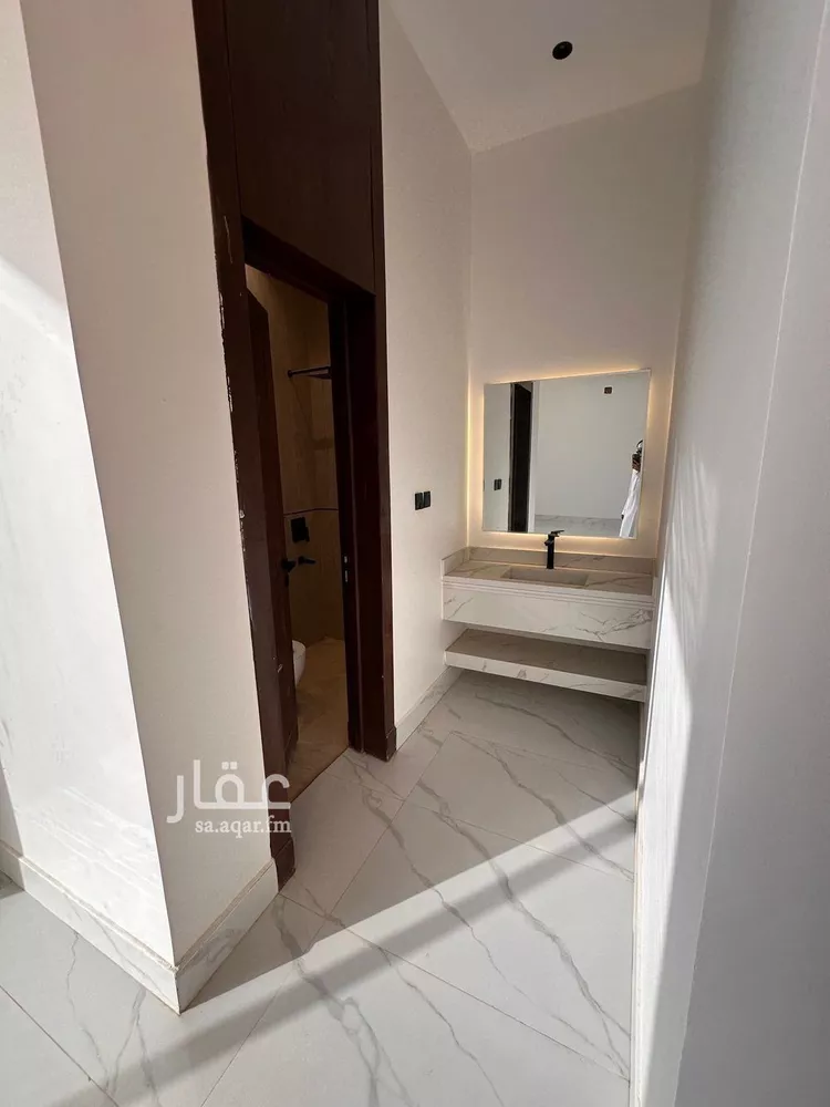 Floor for Rent in Riyadh Ash Sharq 16