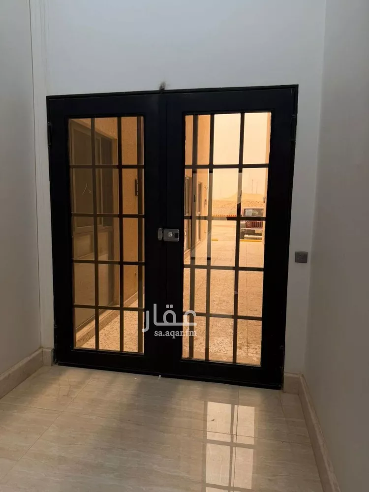 شقة للإيجار في شارع سيف بن عزاز, حي المعيزيلة, مدينة الرياض, منطقة الرياض صورة 2