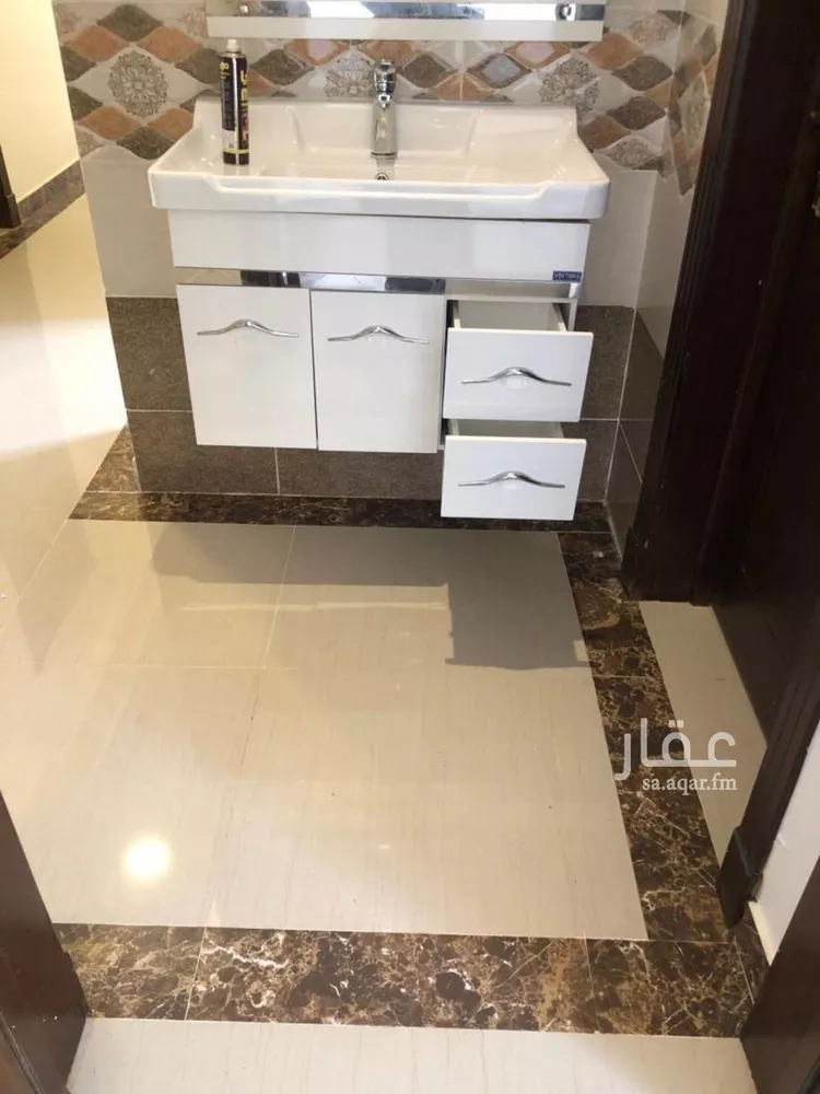 شقة للبيع في شارع أم عمارة, حي بدر, مدينة الرياض, منطقة الرياض 9