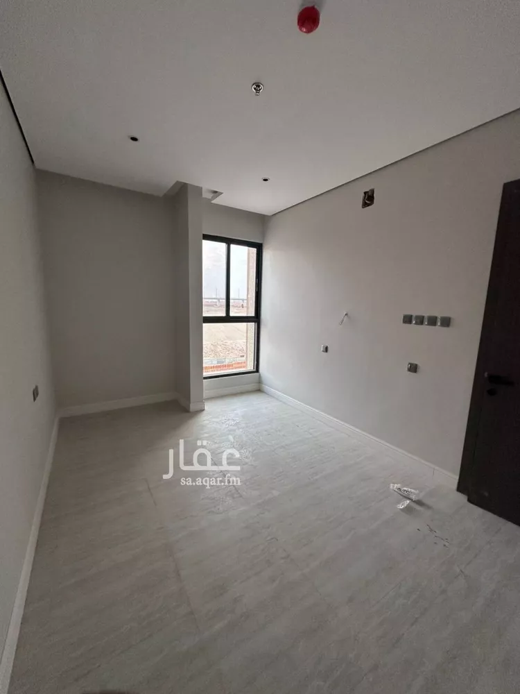 شقة للإيجار في شارع سيف بن عزاز, حي المعيزيلة, مدينة الرياض, منطقة الرياض صورة 2