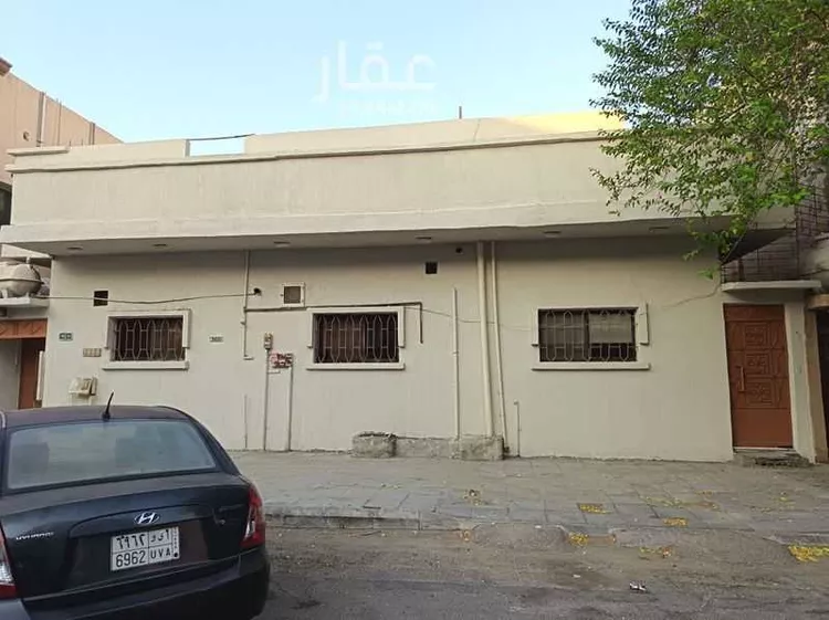 دور للبيع في شارع بدر, حي الثقبة, مدينة الخبر, المنطقة الشرقية 7