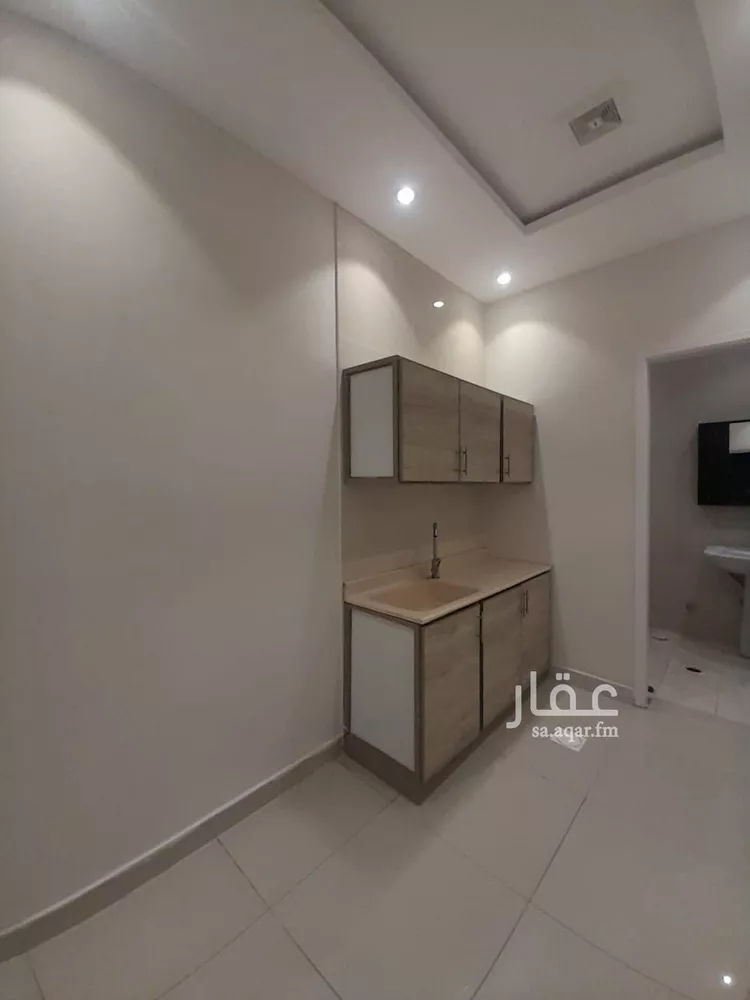 شقة للإيجار في شارع الامير ناصر بن عبدالعزيز, حي الروضة, مدينة الرياض, منطقة الرياض صورة 3