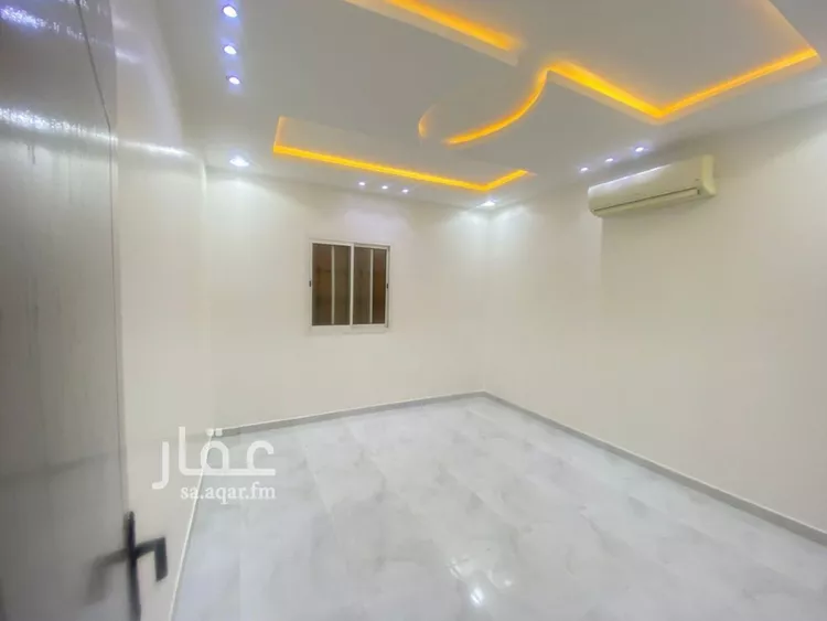 شقة للإيجار في شارع  عبدالله ابن سعود ابن عبدالعزيز, حي إشبيلية, مدينة الرياض, منطقة الرياض