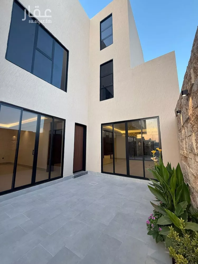 Villa for Sale in Riyadh Al Mahdiyah صورة 2