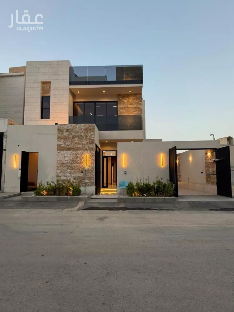 فيلا للبيع في شارع عبداللطيف بن المبارك, حي المهدية, مدينة الرياض, منطقة الرياض صورة 2