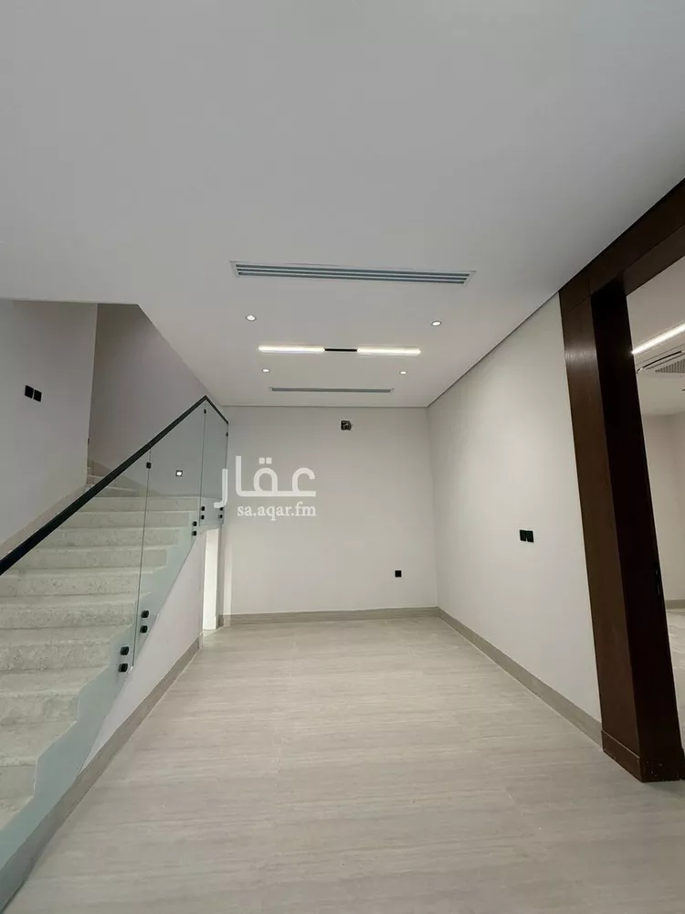 فيلا للبيع في شارع السيل الكبير, حي المهدية, مدينة الرياض, منطقة الرياض صورة 5
