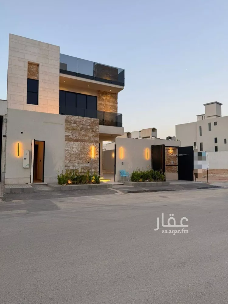 فيلا للبيع في شارع عبداللطيف بن المبارك, حي المهدية, مدينة الرياض, منطقة الرياض صورة 3