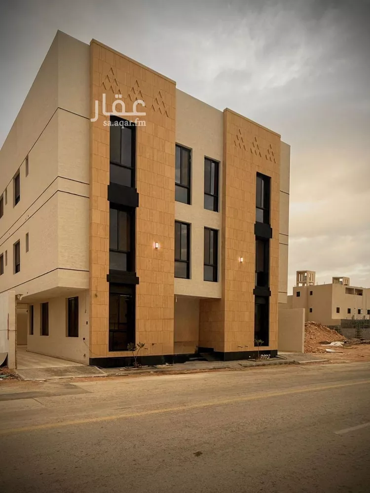 عمارة للبيع في شارع أبي الحسن الأسفرائيني, حي المهدية, مدينة الرياض, منطقة الرياض صورة 2