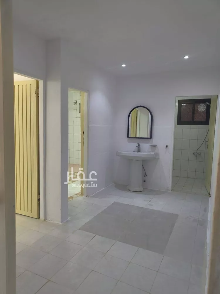 شقة للإيجار في شارع منجد, حي العريجاء الأوسط, مدينة الرياض, منطقة الرياض صورة 5