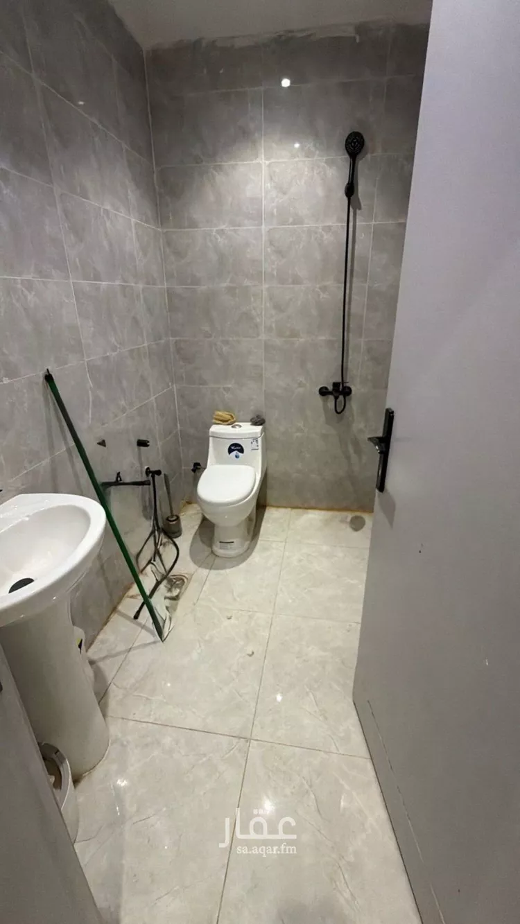 شقة للإيجار في شارع ابن الغبيري, حي العزيزية, مدينة الرياض, منطقة الرياض صورة 4