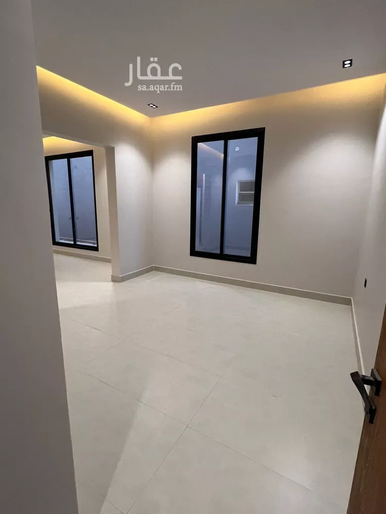 دور للبيع في شارع فهد بن معمر, حي طويق, مدينة الرياض, منطقة الرياض 7