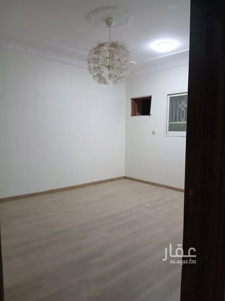 فيلا للإيجار في شارع محمد ماجد كردي, حي بدر, مدينة الرياض, منطقة الرياض