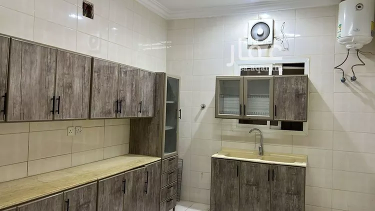 شقة للإيجار في شارع ابن الزبير الغرناطي, حي السعادة, مدينة الرياض, منطقة الرياض صورة 4