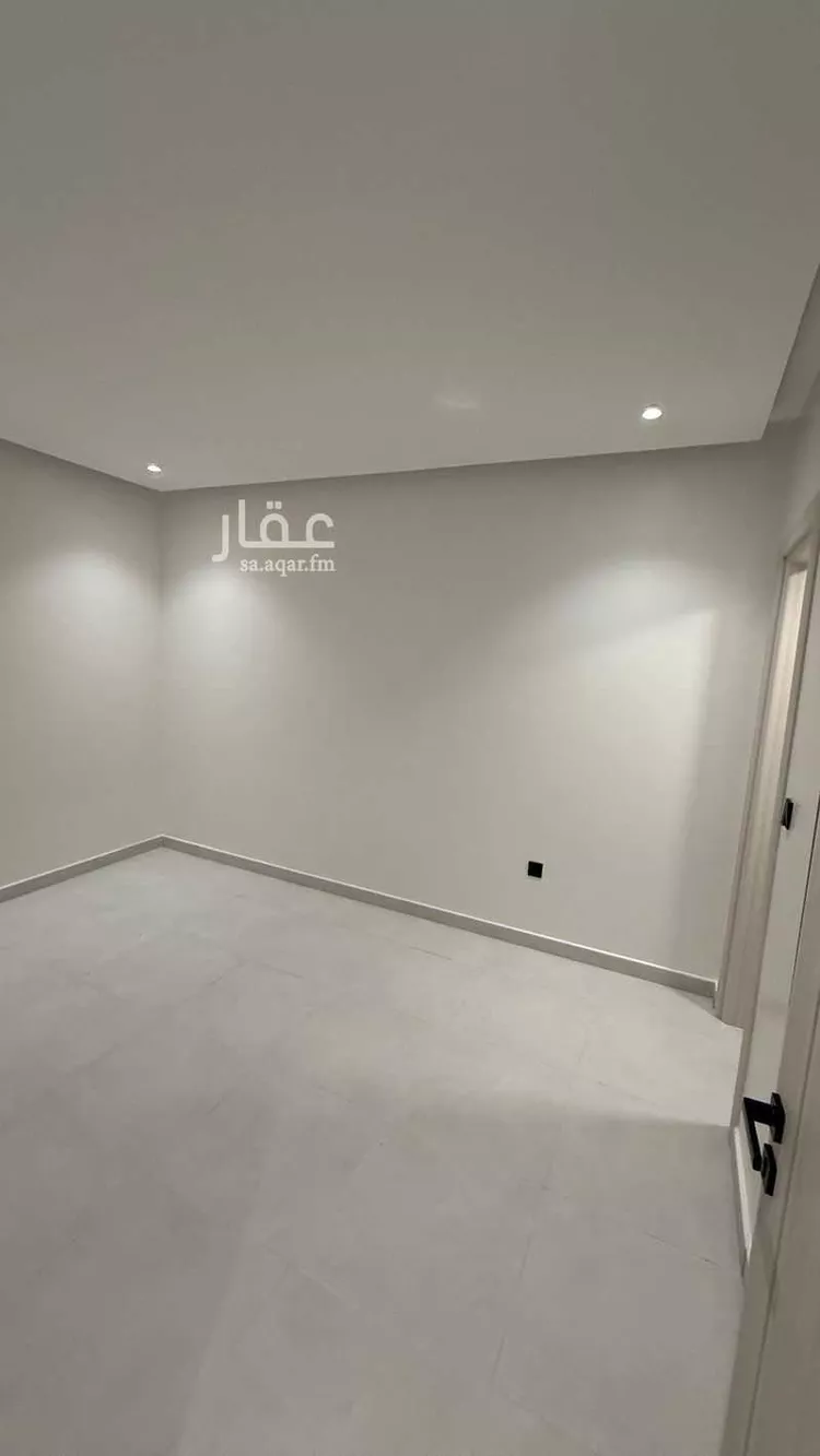 عمارة للبيع في شارع الاخاء, حي العقربية, مدينة الخبر, المنطقة الشرقية 11