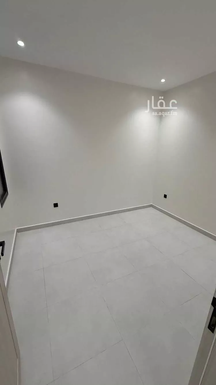 عمارة للبيع في شارع الاخاء, حي العقربية, مدينة الخبر, المنطقة الشرقية 15