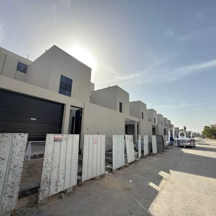 فيلا للبيع في شارع حكم بن محمد, حي الشاطئ الغربي, مدينة الدمام, المنطقة الشرقية صورة 4