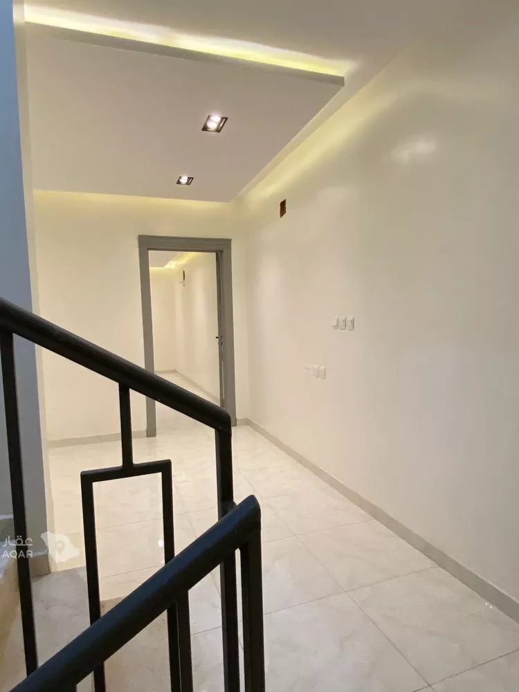 فيلا للإيجار في شارع ابن عدنان, حي سلطانة, مدينة الرياض, منطقة الرياض 12