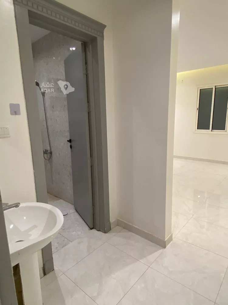 فيلا للإيجار في شارع ابن عدنان, حي سلطانة, مدينة الرياض, منطقة الرياض 18