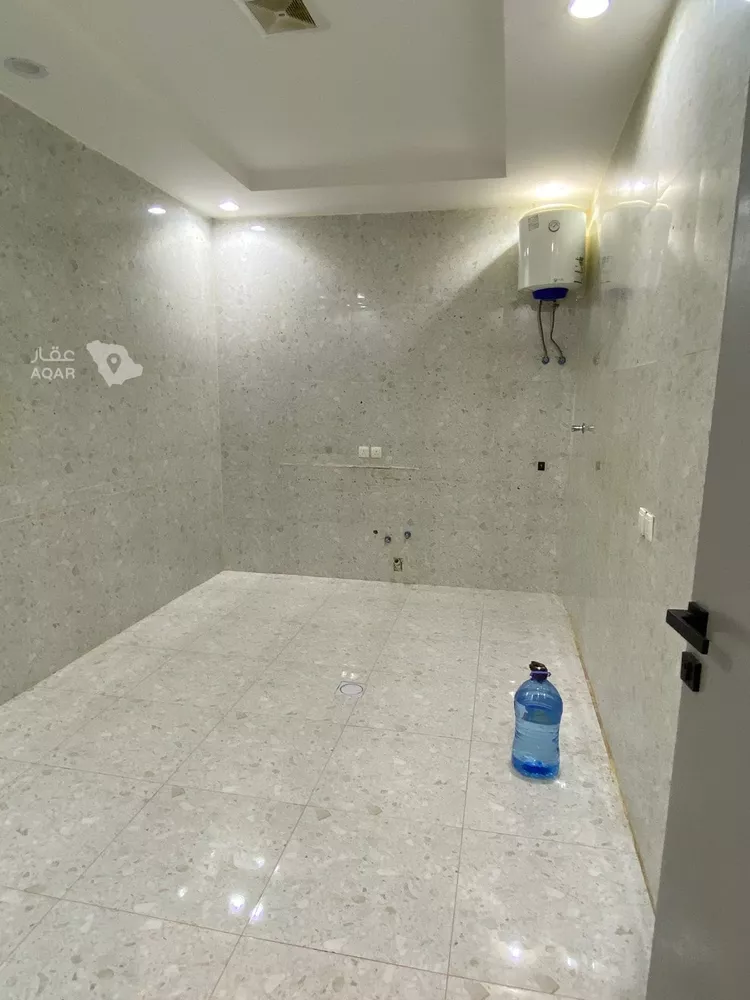 فيلا للإيجار في شارع ابن عدنان, حي سلطانة, مدينة الرياض, منطقة الرياض 9